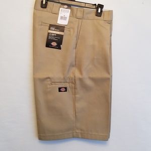 Dickies Khaki Twill Work Shorts--size 34